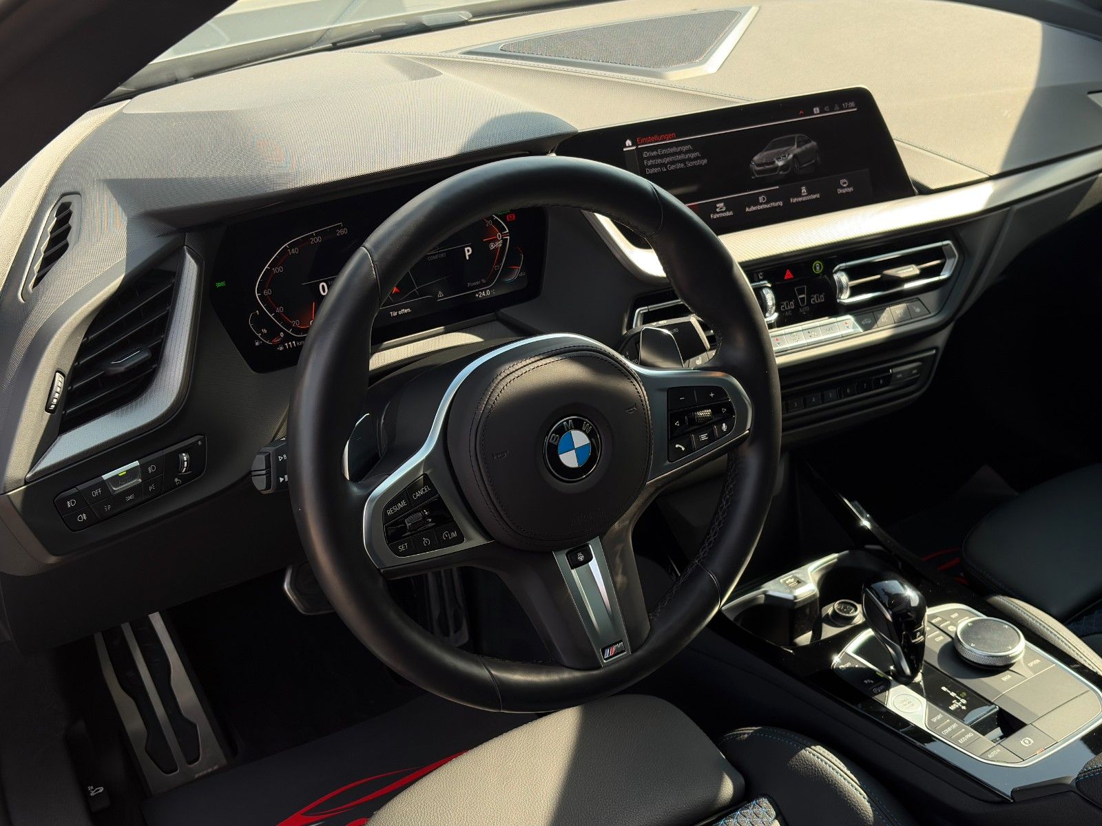 Fahrzeugabbildung BMW 220i Gran Coupé M Sport PANO H&K CAM LHZ CarPlay