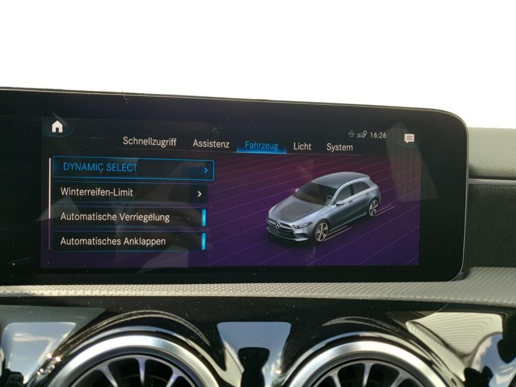 Fahrzeugabbildung Mercedes-Benz A 200 Advanced AMG Line (EURO 6d) Navi*KeyLess
