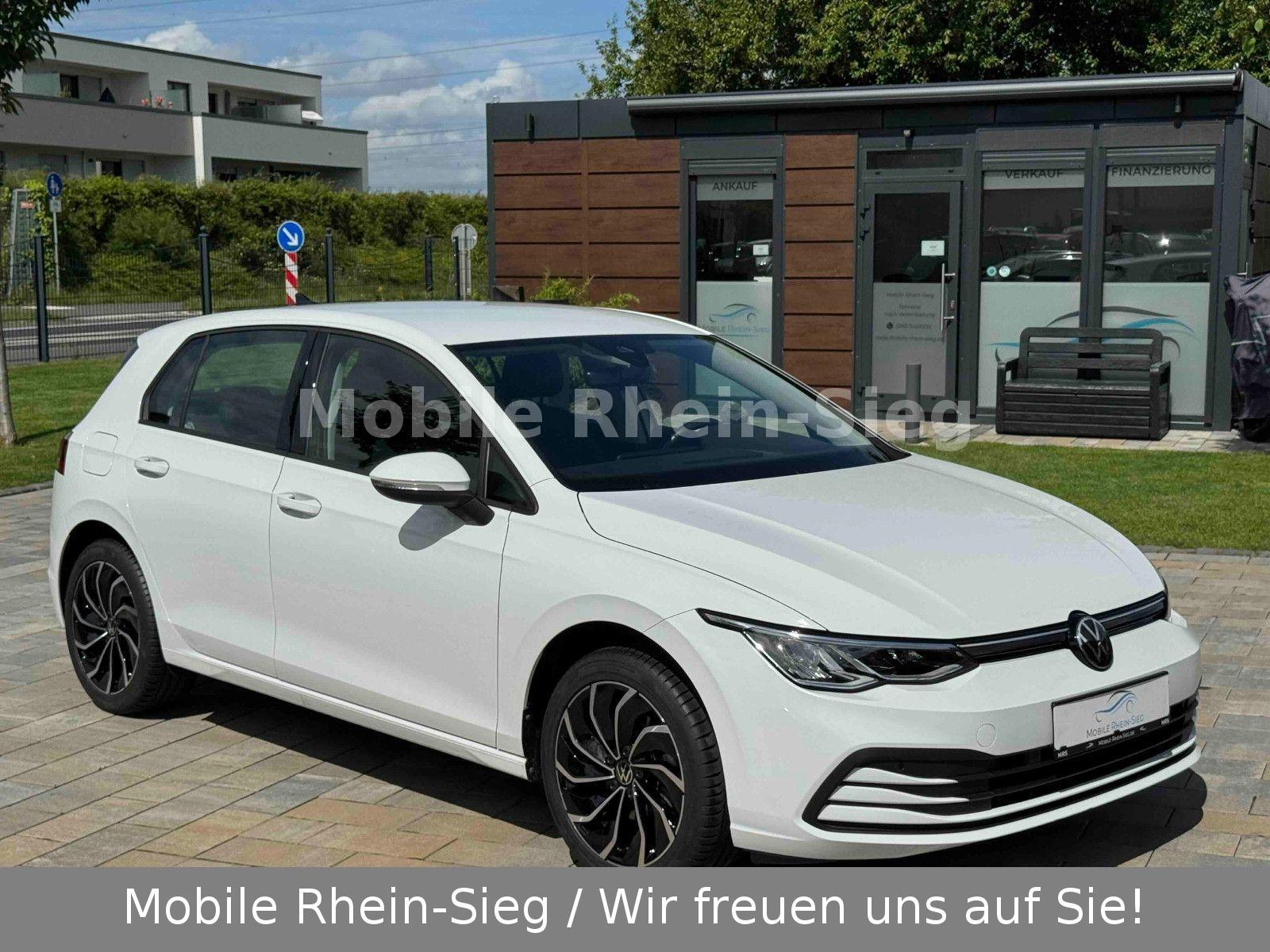 Volkswagen Golf VIII Lim. Life eTSI *DSG*CAM*ACC*PDC*1Hand*