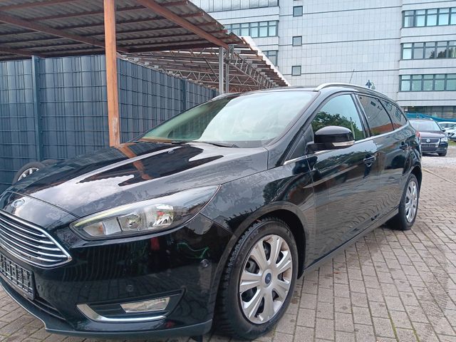 Ford Focus Turnier 2.0 TDCI Titanium