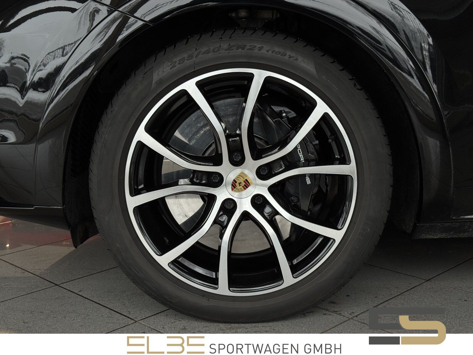 Porsche Cayenne Coupe Turbo CARBON MATRIX HUD INNO SPORT foto 8