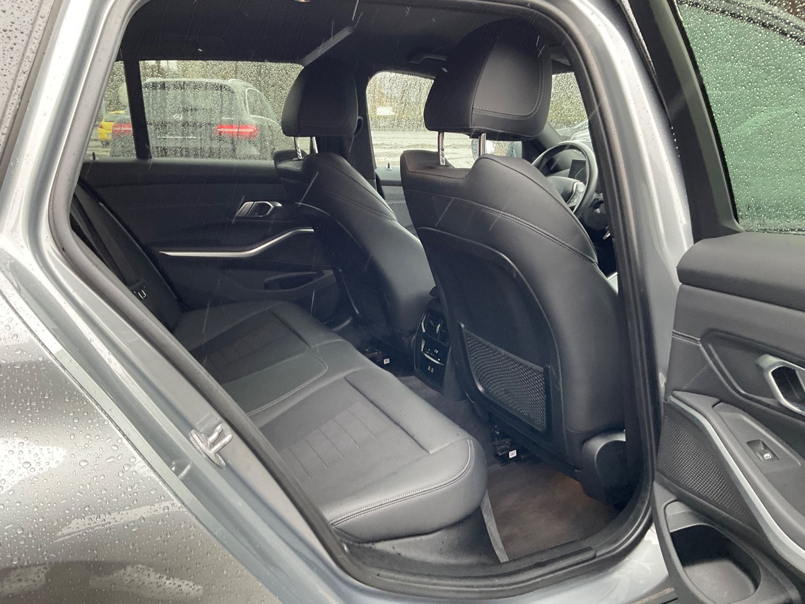 Fahrzeugabbildung BMW 318d Touring,Carplay,Keyless,Ambiente,Sitzheizun