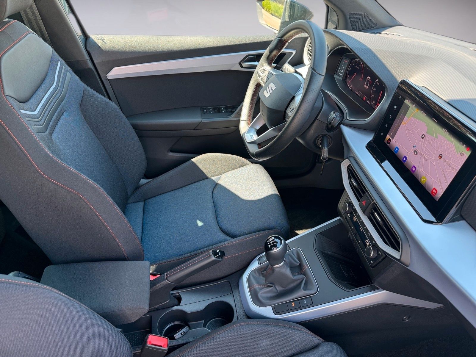 Fahrzeugabbildung SEAT Arona FR-Line 1.0 TSI