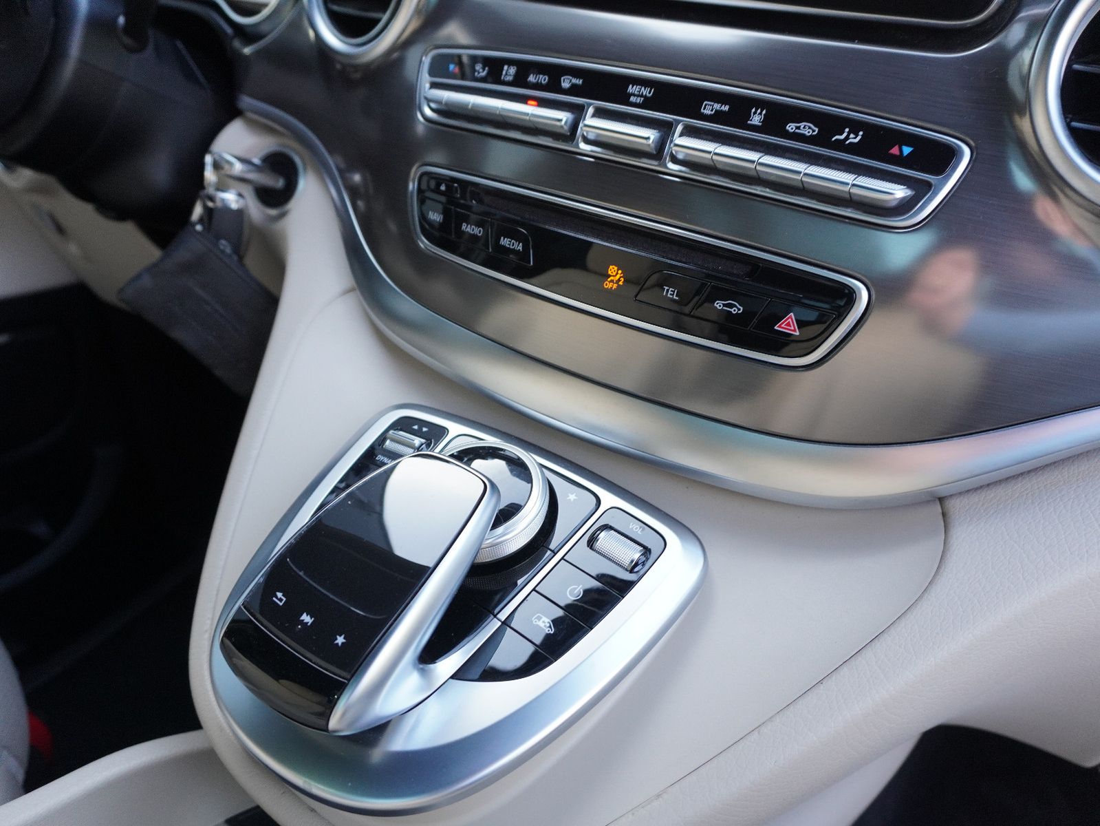 Fahrzeugabbildung Mercedes-Benz V 250 d EXCLUSIVE EDITION