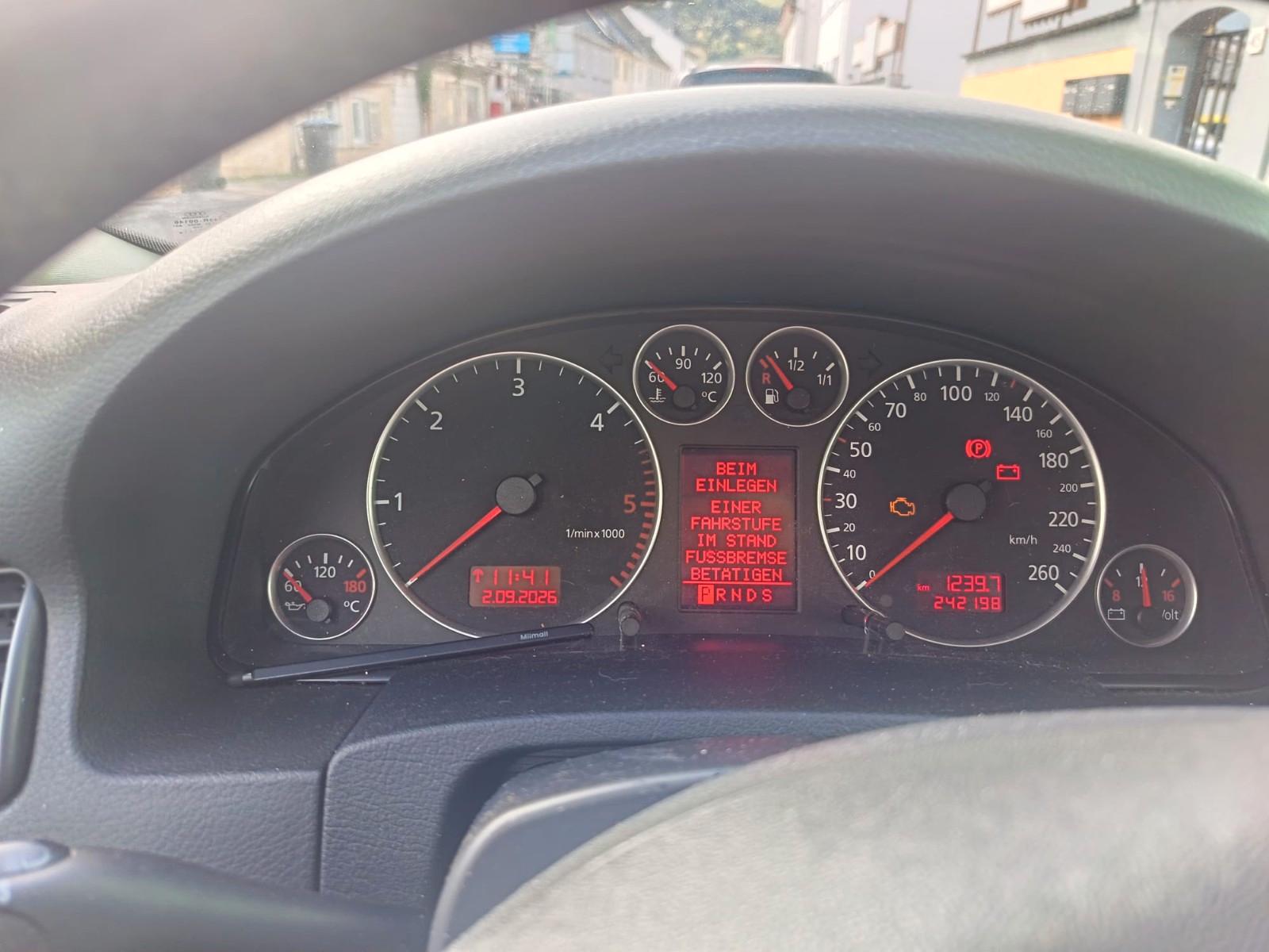 Audi A6 ALLROAD 2004 — photo 8