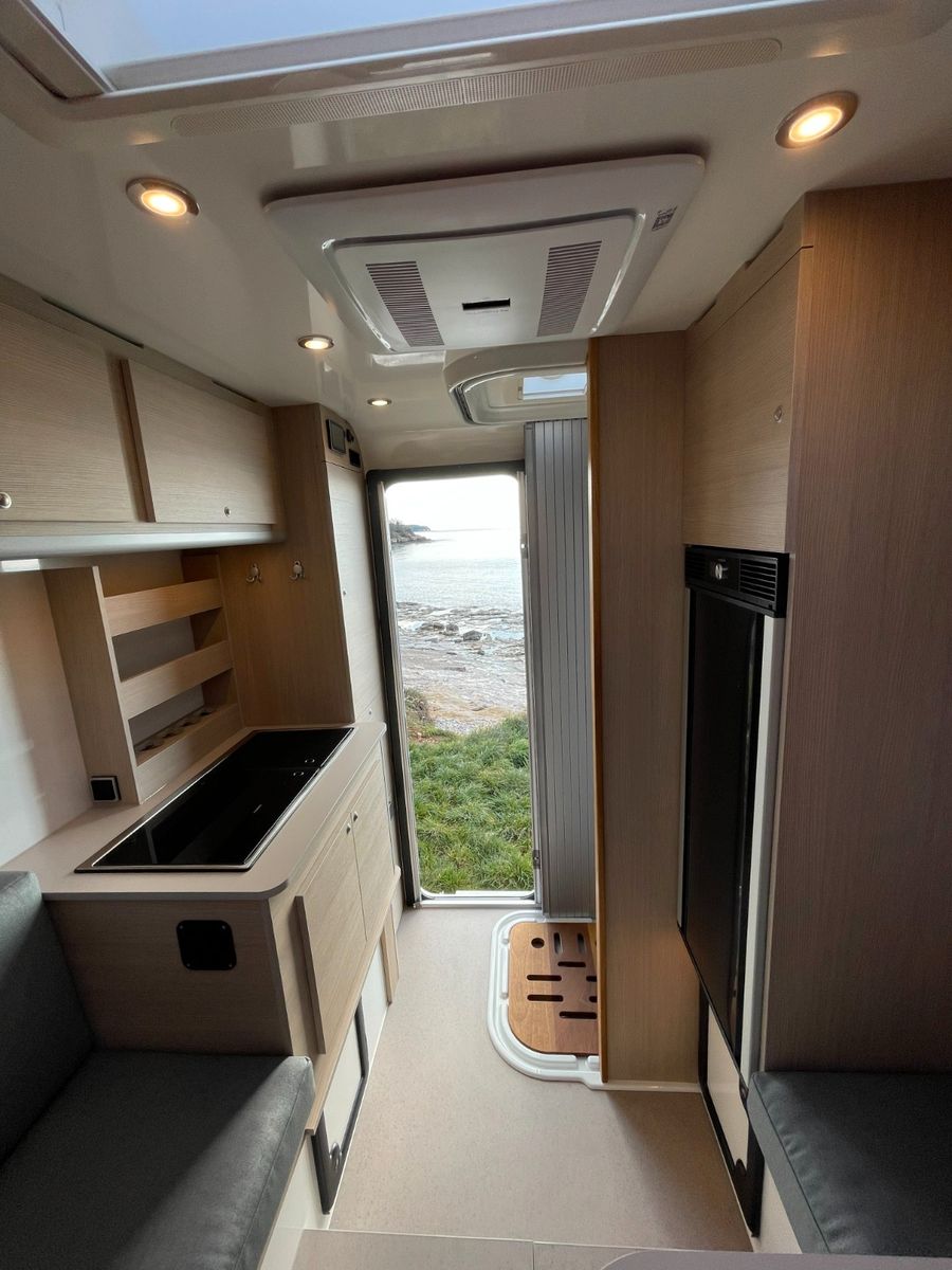Fahrzeugabbildung Andere OVERLANDER 240