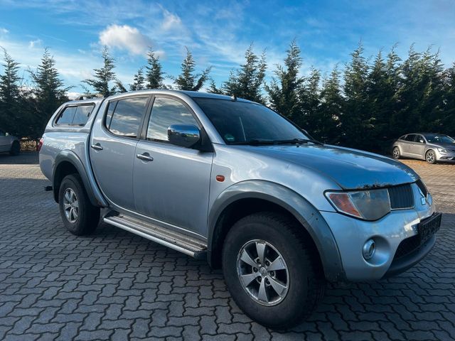 Mitsubishi L200 Intense Doppelkabine 4WD