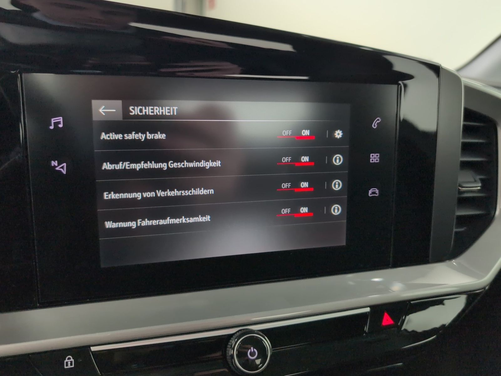 OPEL Mokka 1.2 Turbo Edition Kamera CarPlay – Bild 24