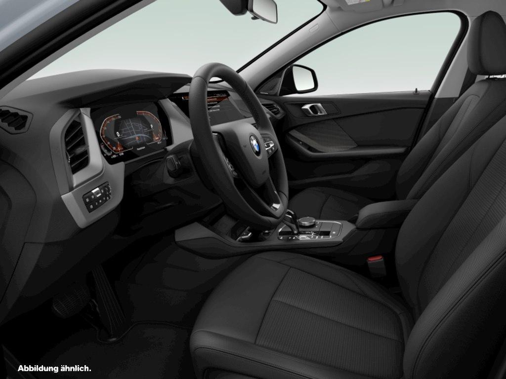 BMW 118i NAVI LED HARMAN KARDON PDC V+H DAB SHZ