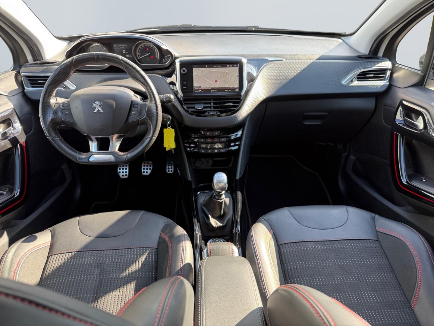 Peugeot 2008 1.2 PureTech 130 GT-Line *CarPlay*SHZ*PDC*