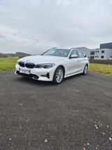 BMW 330d Touring Sport Line Automatic Sport Line - mit Diesel-Antrieb: Automatic