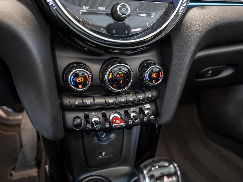 MINI Cooper S Cabrio Classic Trim FACEL. LED LEDER