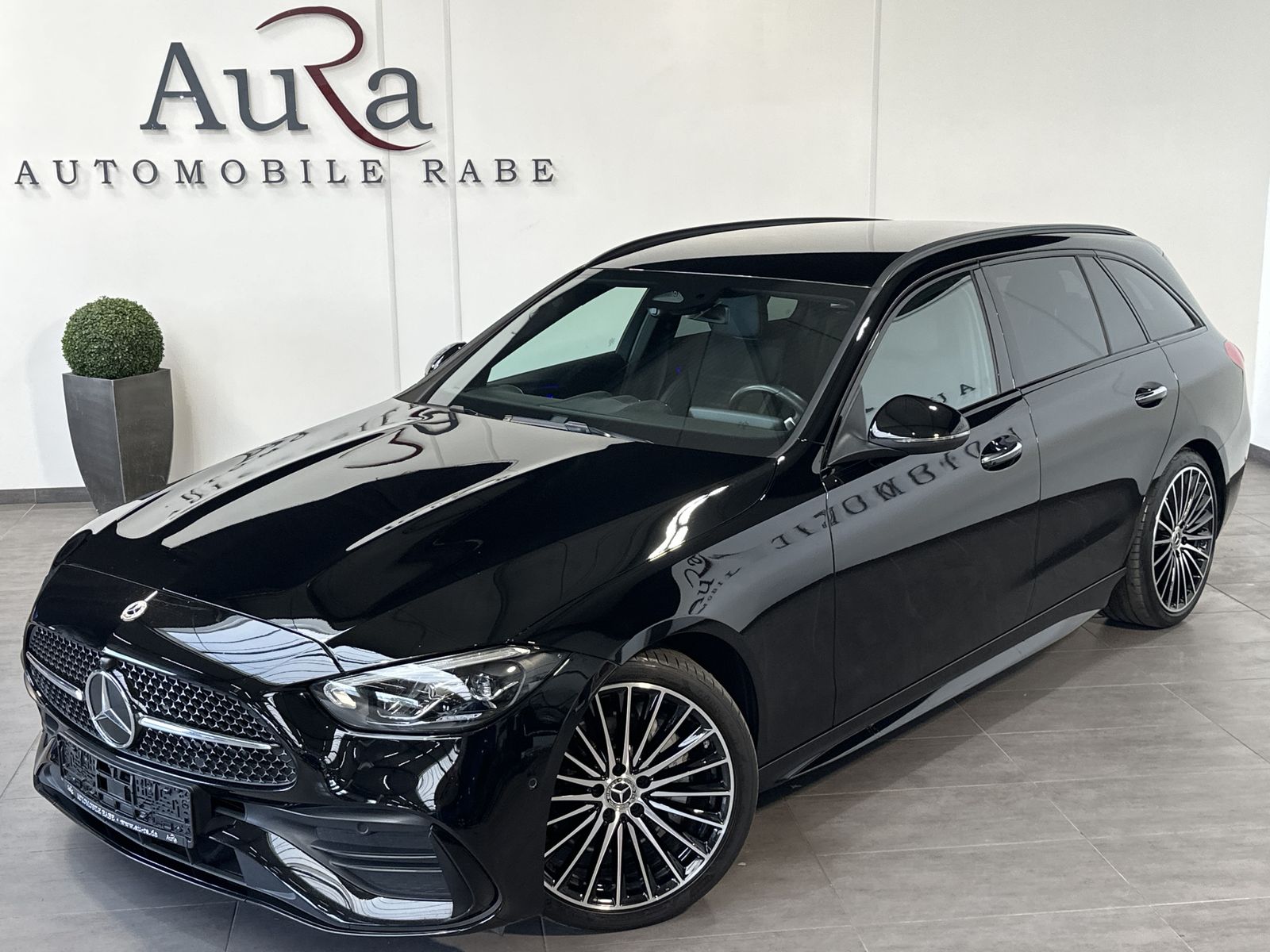MERCEDES-BENZ C 300d T AMG Line NAV+LED+ACC+KAM+AHK+VCOCKPIT