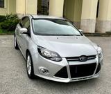 Ford Focus 1.6 120 CV GPL Titanium Acc.Permute - Ford Focus mit LPG-Antrieb: Limousine