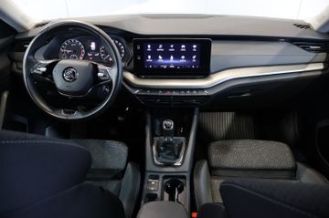 Skoda Octavia 2.0 TDI Ambition FRONT+LANE+LED+KEY+AHK