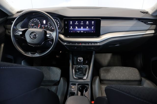 Skoda Octavia 2.0 TDI Ambition FRONT+LANE+LED+KEY+AHK