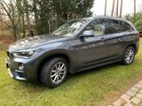 BMW X1 xDrive18d/VOLL/Pano/Head-up/ParkAss/SdtH/HK - BMW X1: Xdrive18d
