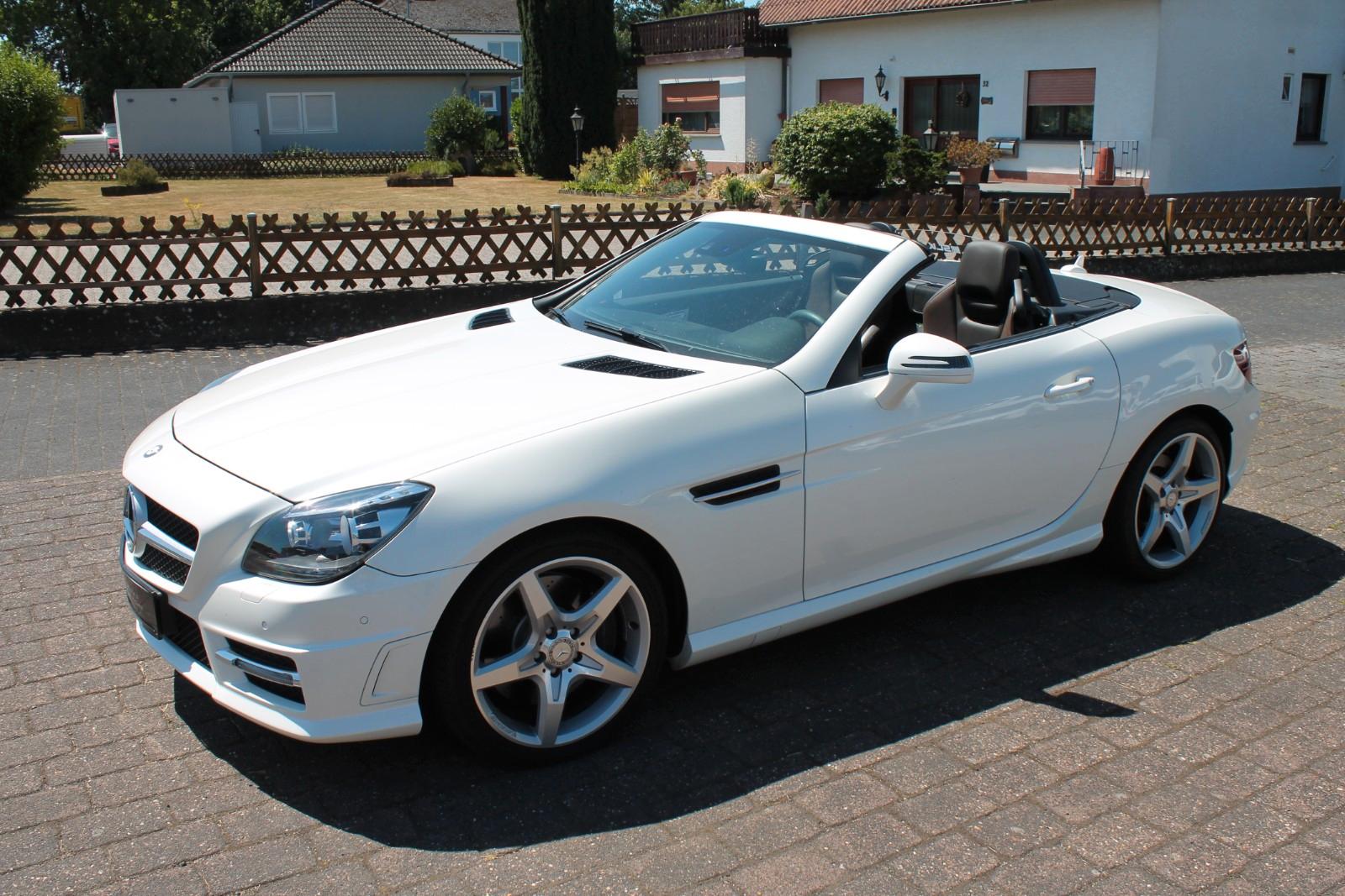Mercedes-Benz SLK 200 AMG Airscarf Pano