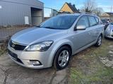 Kia cee'd / Ceed Sportwagon 1.4i Vision gepflegt - Kia cee'd / Ceed aus 2010: Kombi