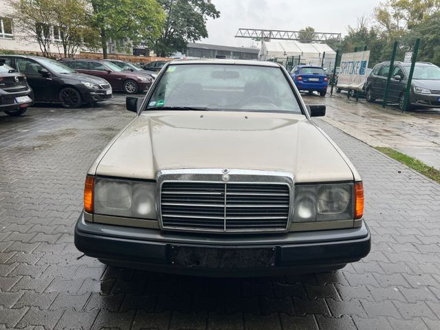 Mercedes-Benz E 260