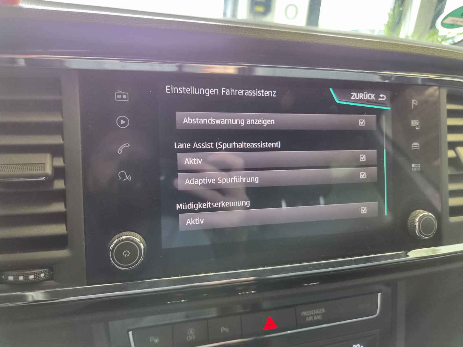 Fahrzeugabbildung SEAT Ateca Xcellence / 1. H./ Navi/Kamera / AHK