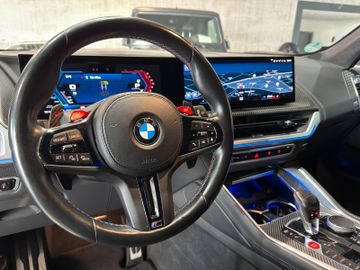BMW XM - 9