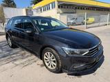 Volkswagen Passat Variant 2.0 TDI SCR DSG Business Navi 1HD - VW Passat Variant Unfallwagen