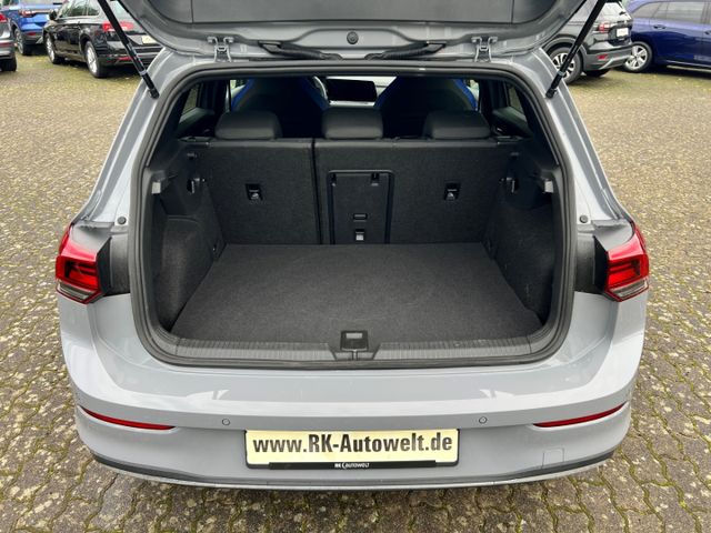 Golf VIII GTE 1.4 TSI DSG LED Navi 18 Zoll