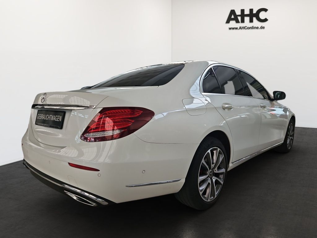Fahrzeugabbildung Mercedes-Benz E 400 d 4M Luxury Pano Memory Totwi. LED 360°