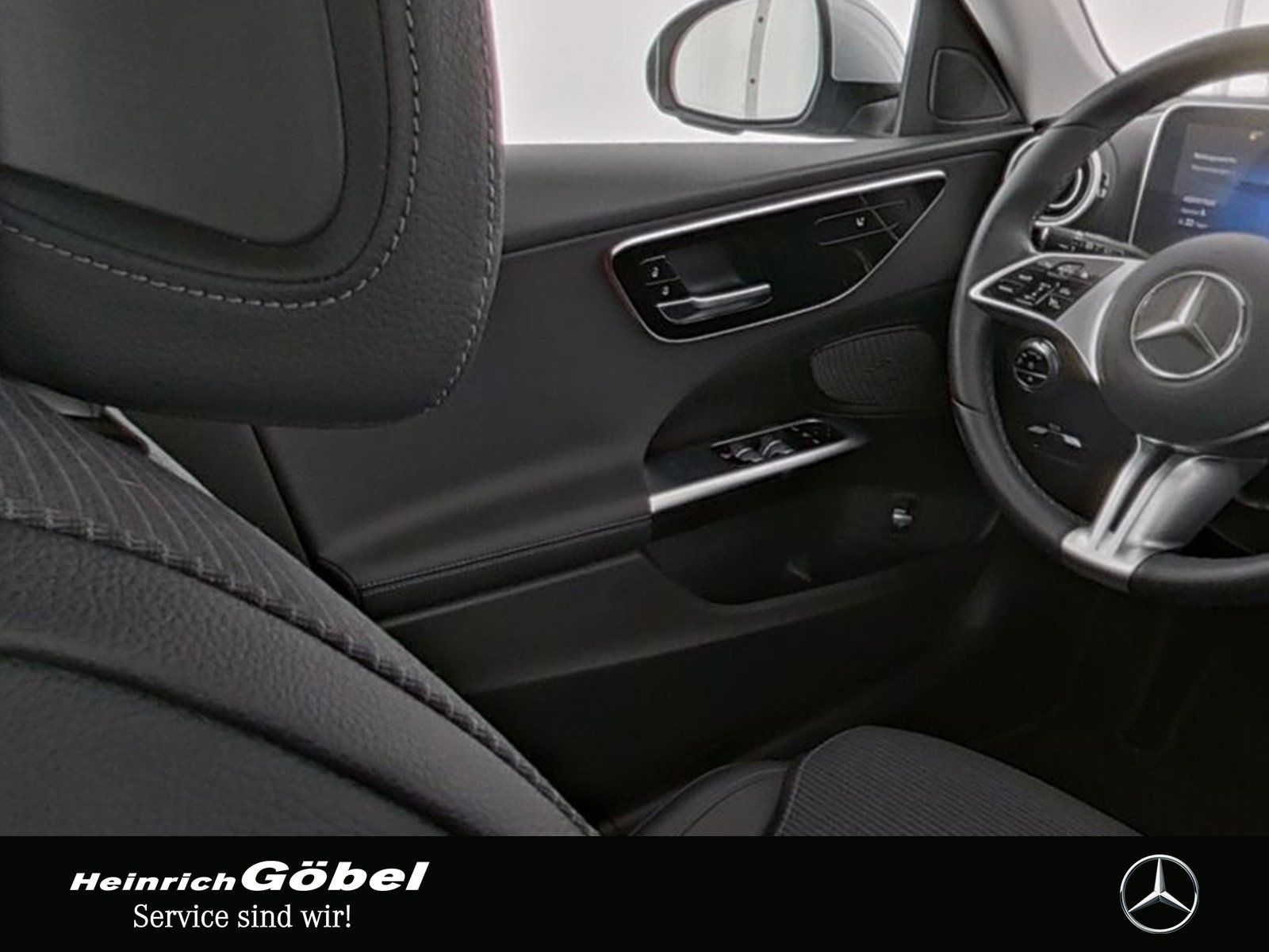 Fahrzeugabbildung Mercedes-Benz C 180 T AVANTGARDE+KAMERA+LED+CARPLAY+NAVI+DAB