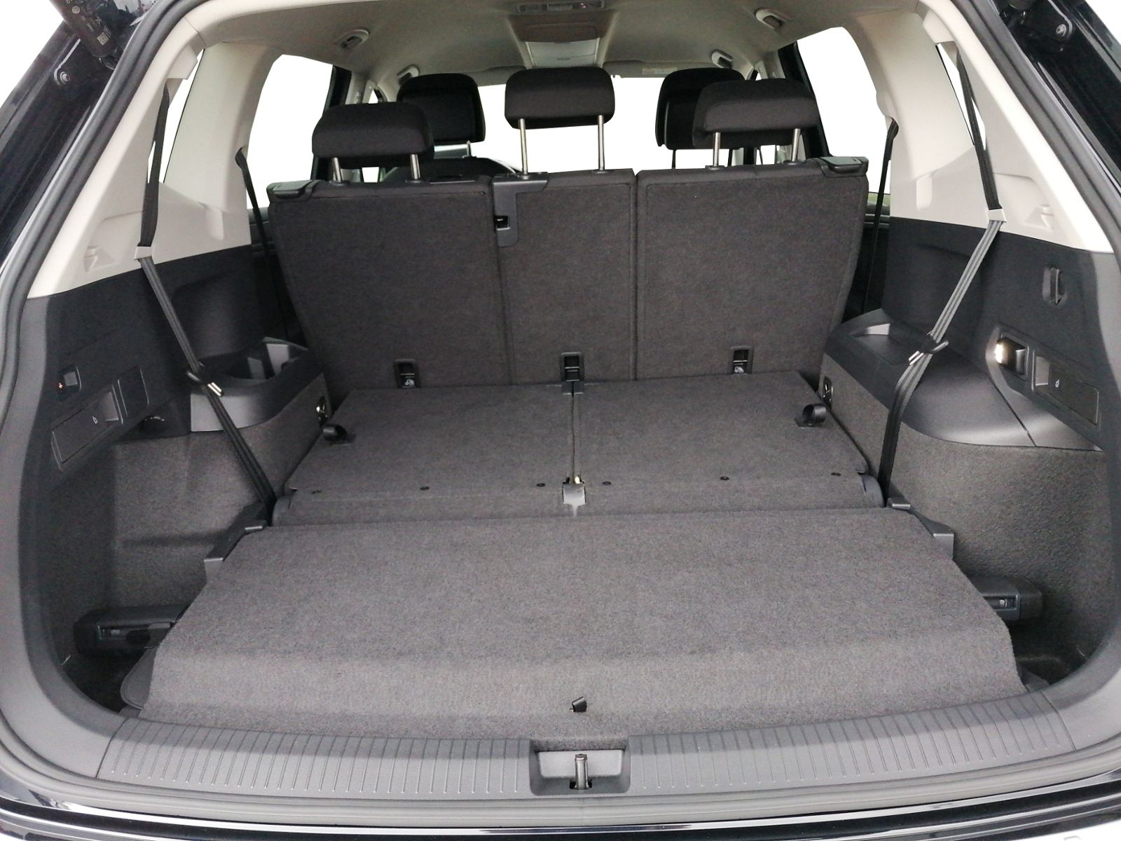 Tiguan Allspace 1.5 TSI DSG Life AHK+7SITZE+NAVI