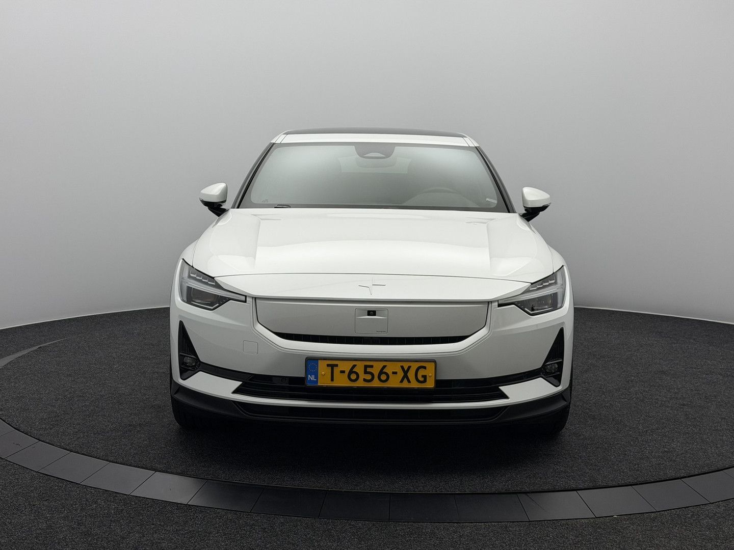 Polestar 2 Long Range Single motor Plus 82 kWh SOH 95,5% imagem 2