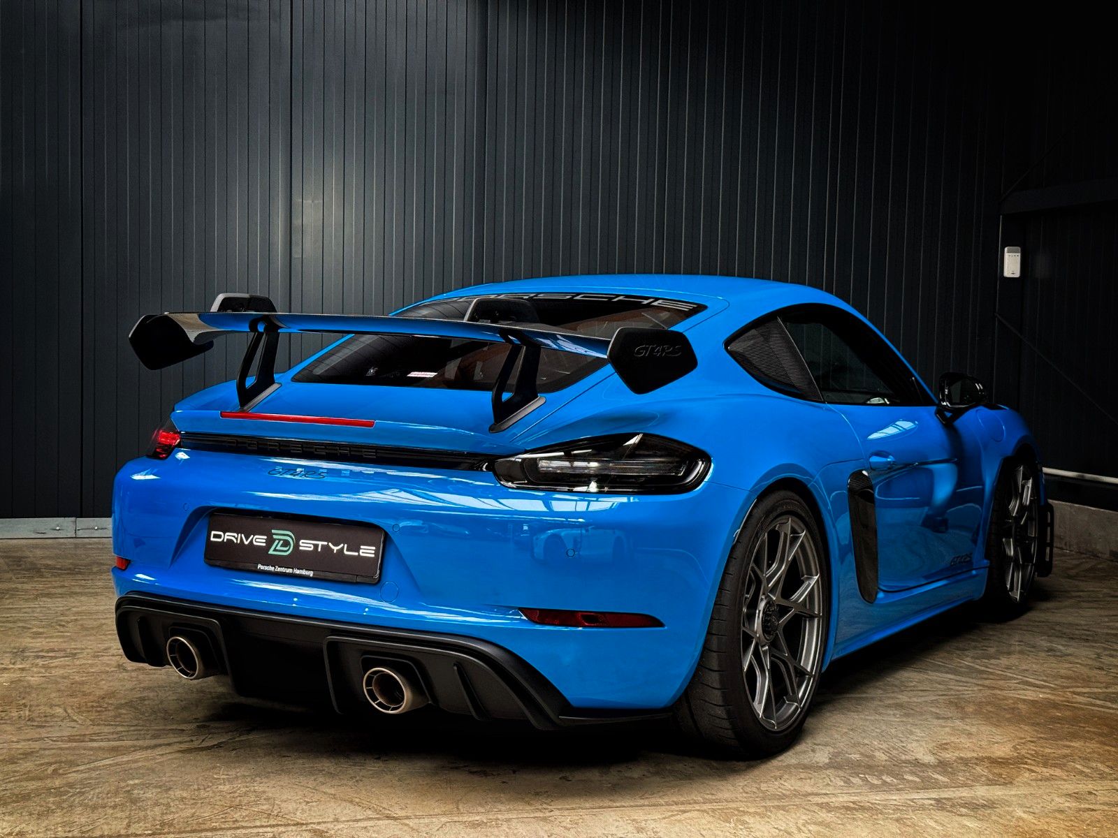 Fahrzeugabbildung Porsche Cayman GT4 RS
