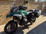 BMW R1300GS Aurelius Green -Metallic mit J&H-Auspuff - BMW R 1300 GS