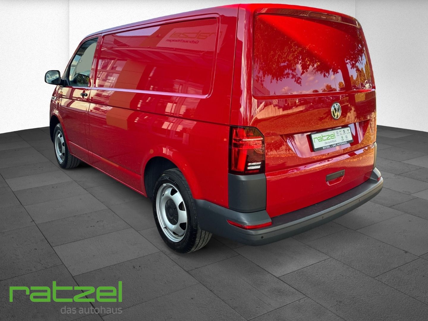 Fahrzeugabbildung Volkswagen T6.1 Kasten 2.0 TDI DSG Leder LED DAB SHZ Fernli