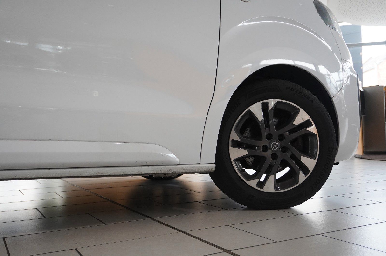 Fahrzeugabbildung Opel Zafira Life Tourer 2.0D "M" NAVI/LED/KAMERA/SHZ