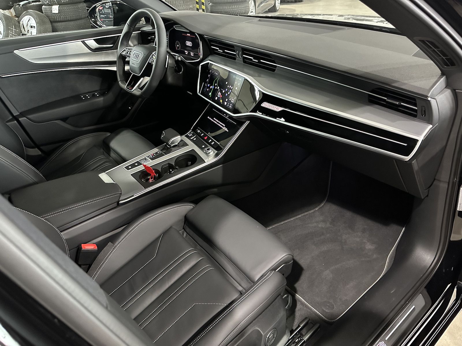 Fahrzeugabbildung Audi A6 Avant 45 TFSI quattro S line/Leder/Pano/´21/