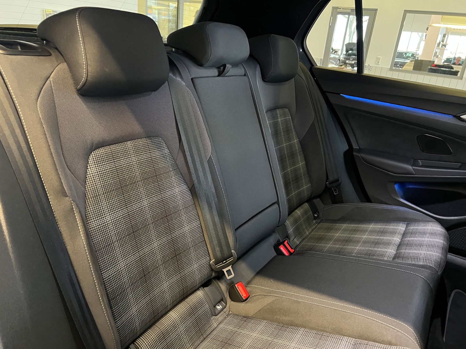 Fahrzeugabbildung Volkswagen Golf VIII GTD 2.0 TDI DSG *AHK, Pano, Sound, IQ.