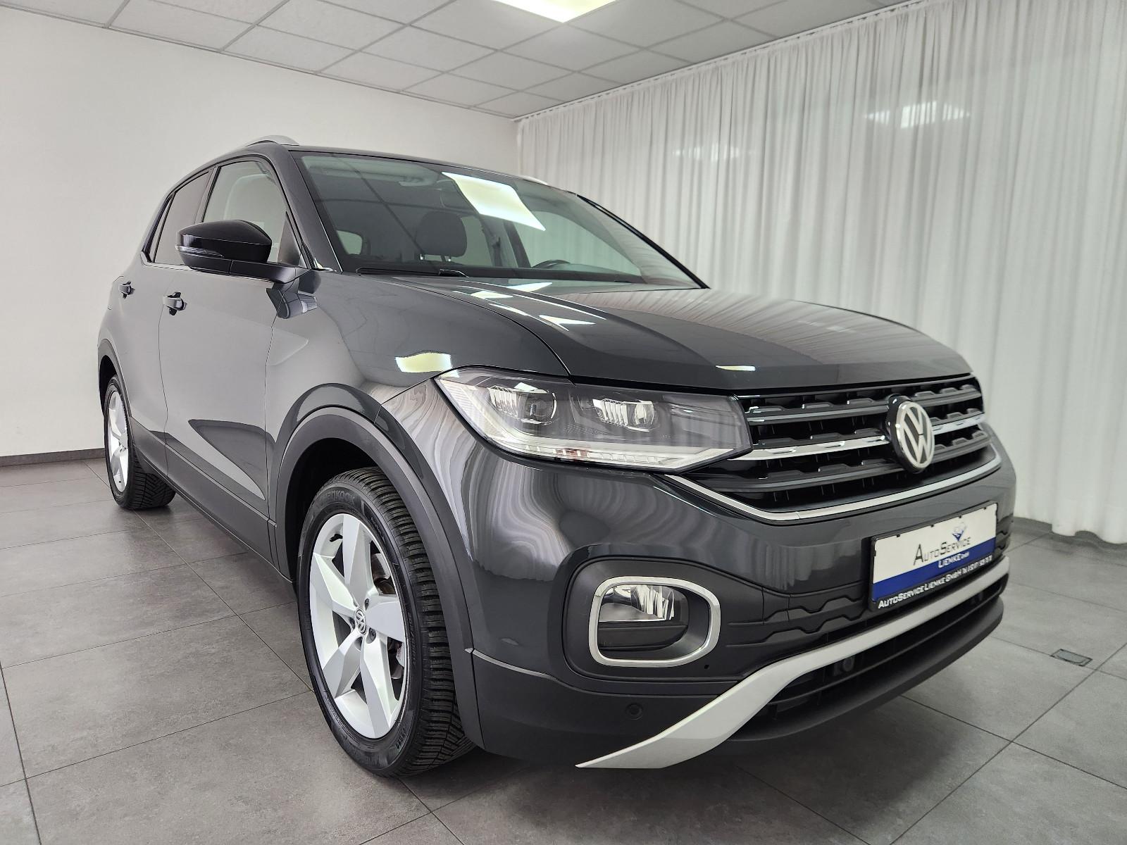 Volkswagen T-Cross STYLE DSG NAV SHZ PDC M&S CarPlay