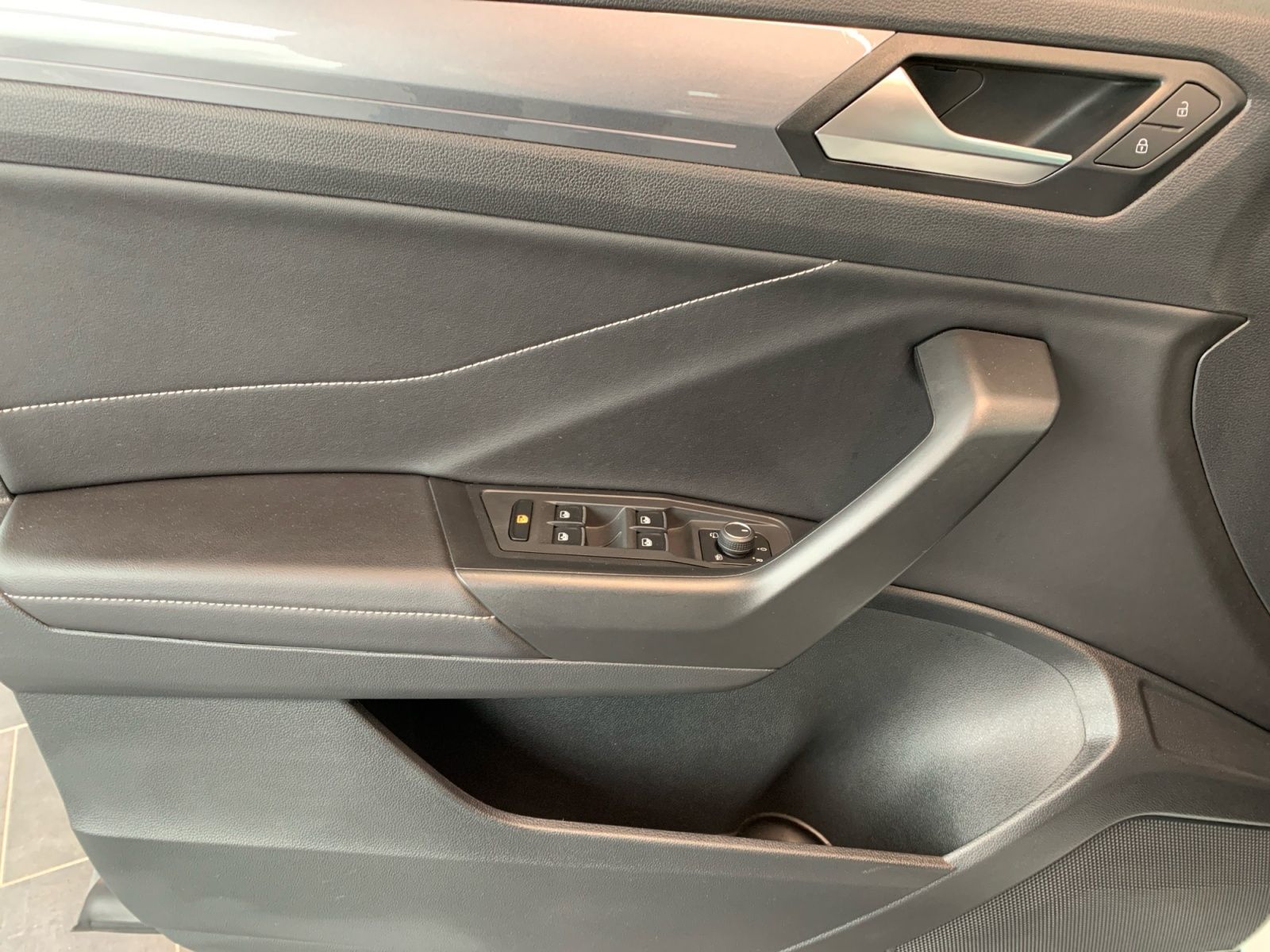 Volkswagen T-Roc - Bild 13