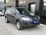Chevrolet Captiva 2.4 LS 2WD 7-SITZ/AHK/PDC/LMF+TÜV 09.27 - Chevrolet Captiva: 2.0