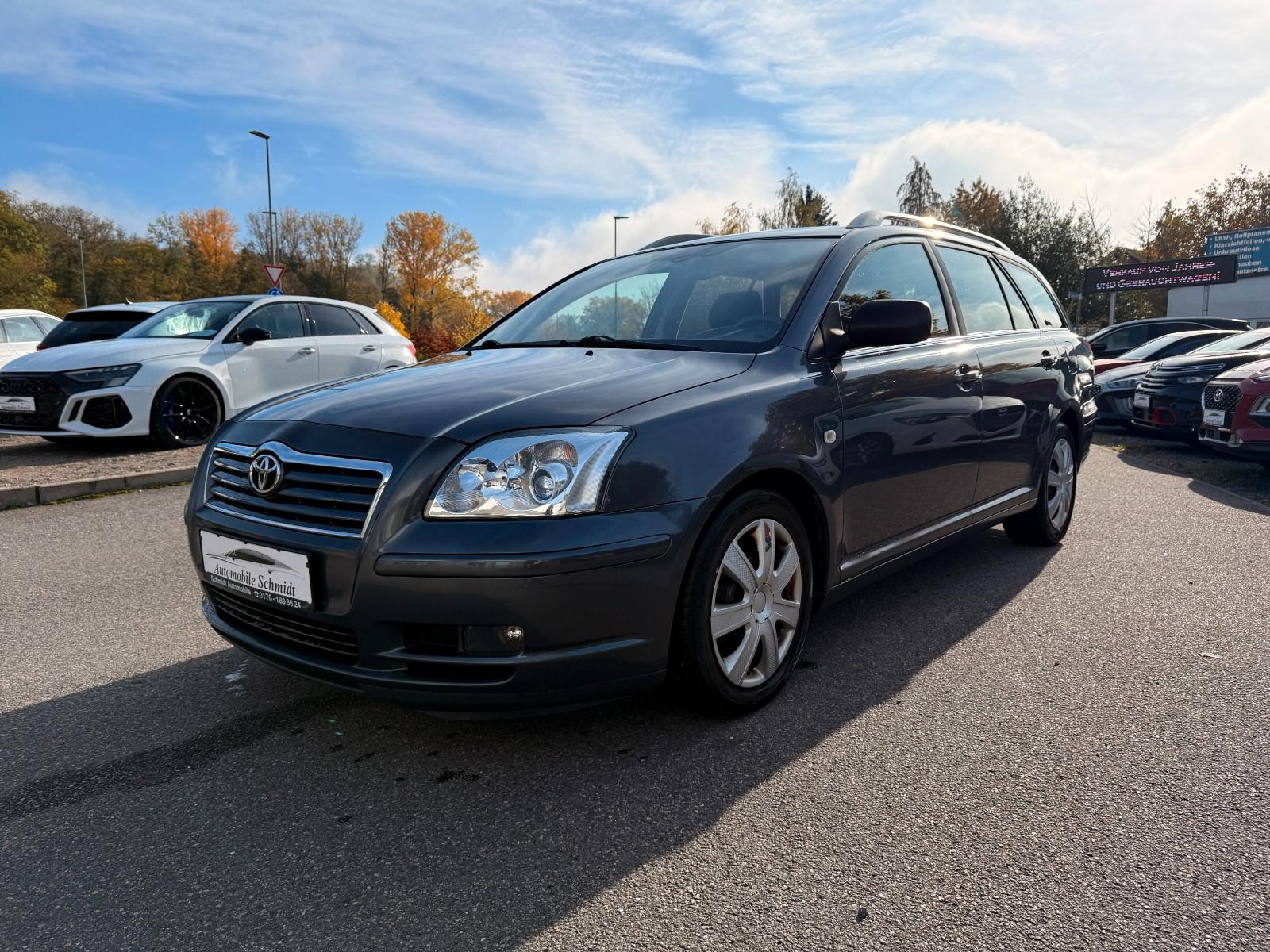 Toyota Avensis 2006 — interior