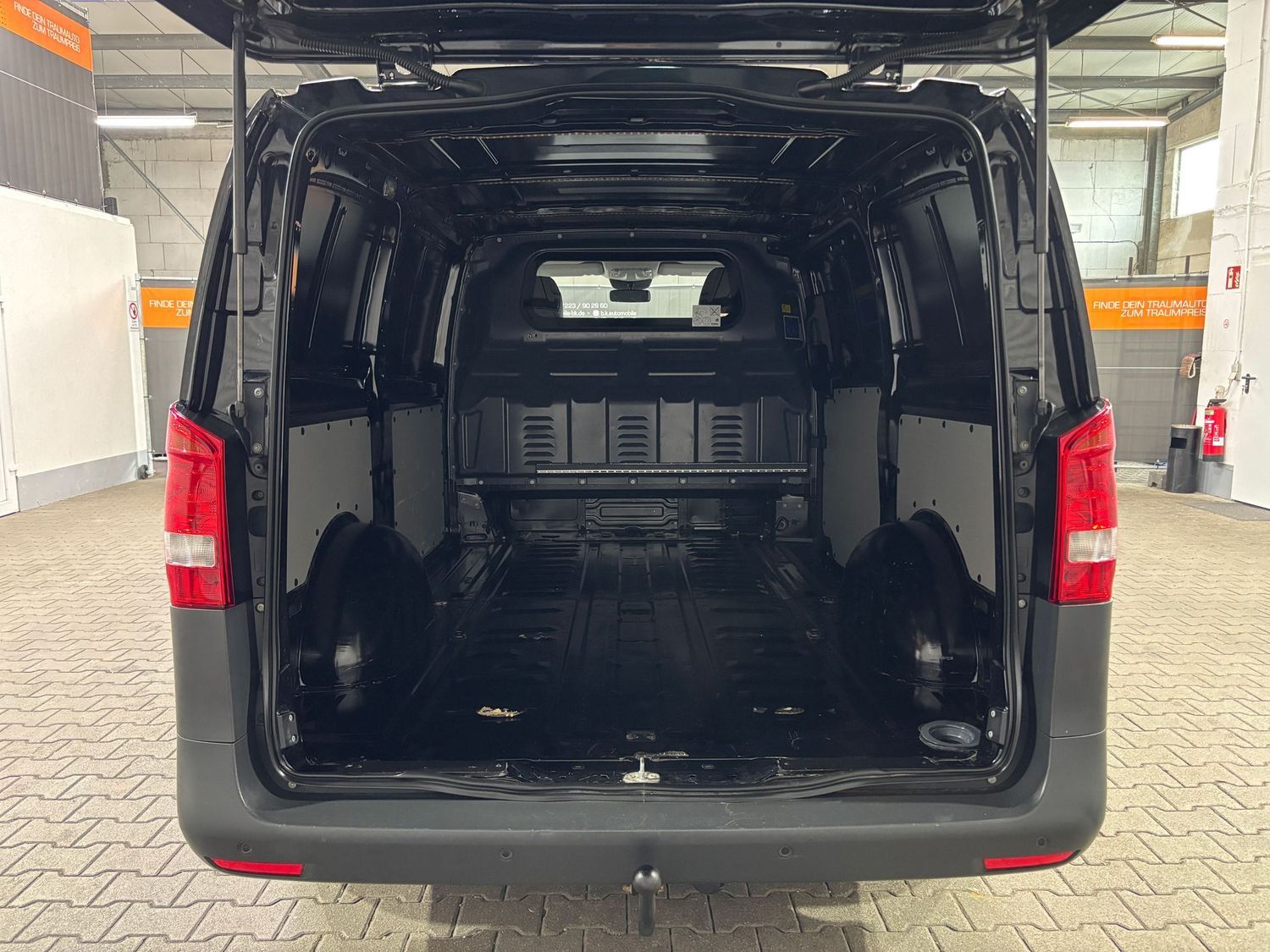 Fahrzeugabbildung Mercedes-Benz Vito 116CDI lang Autom.#Klima#AHK#Kamera#StandHz