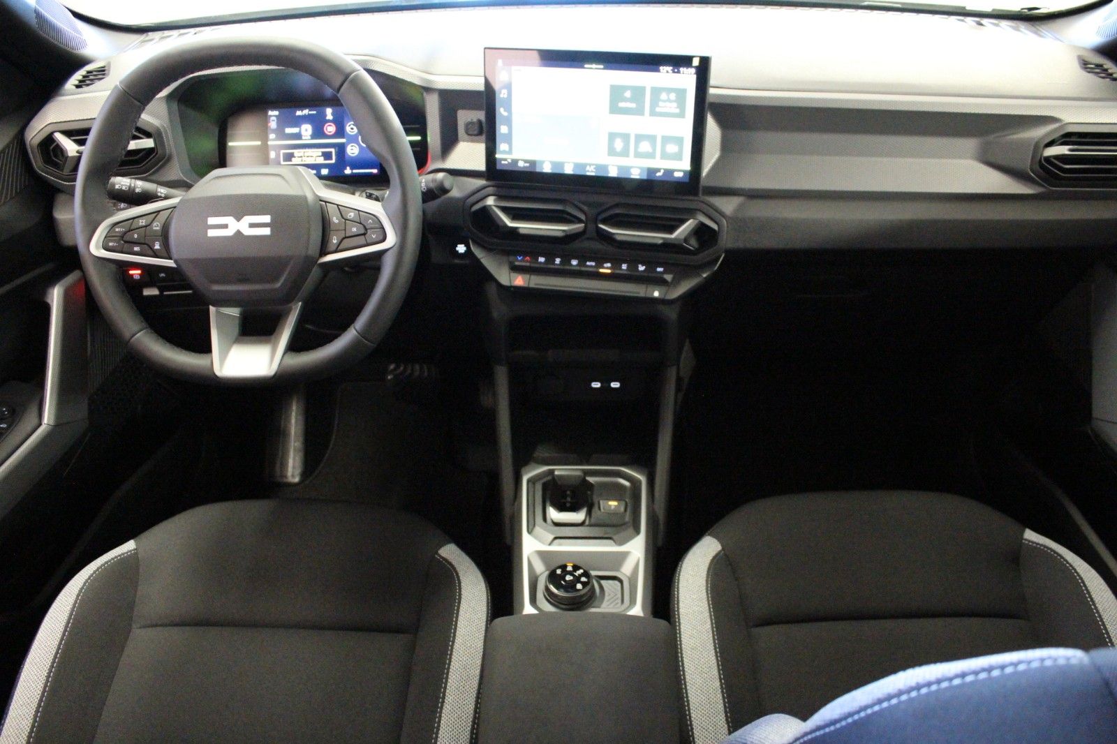 Fahrzeugabbildung Dacia Duster hybrid-G 150 4x4 Journey MY26