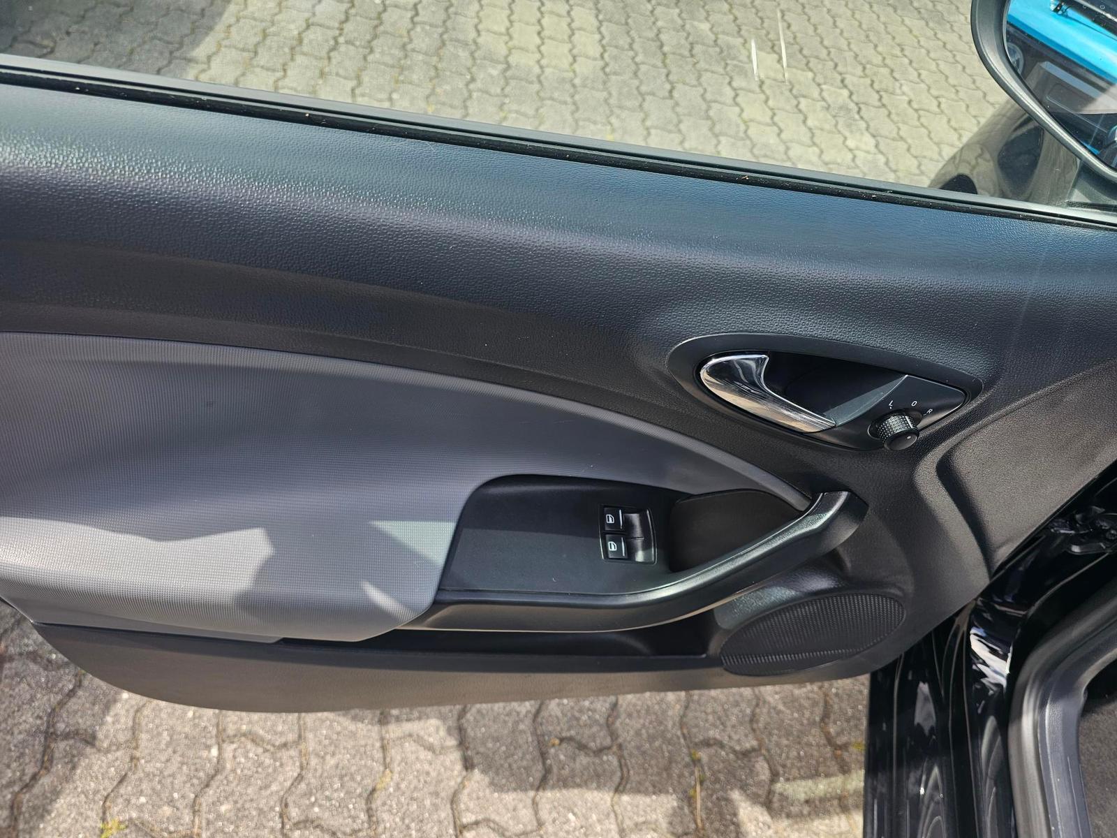 Seat Ibiza 2015 — photo 9