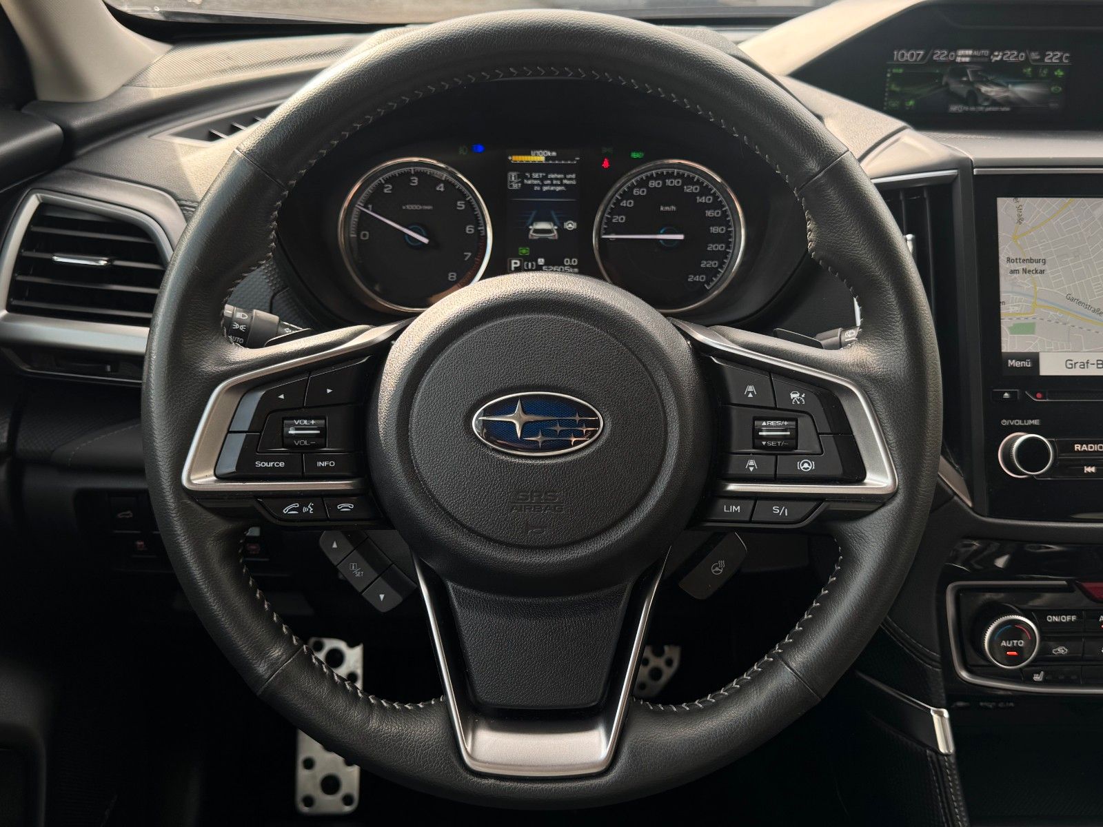 Fahrzeugabbildung Subaru Forester 2.0ie Platinum Standhzg. Pano Leder AHK