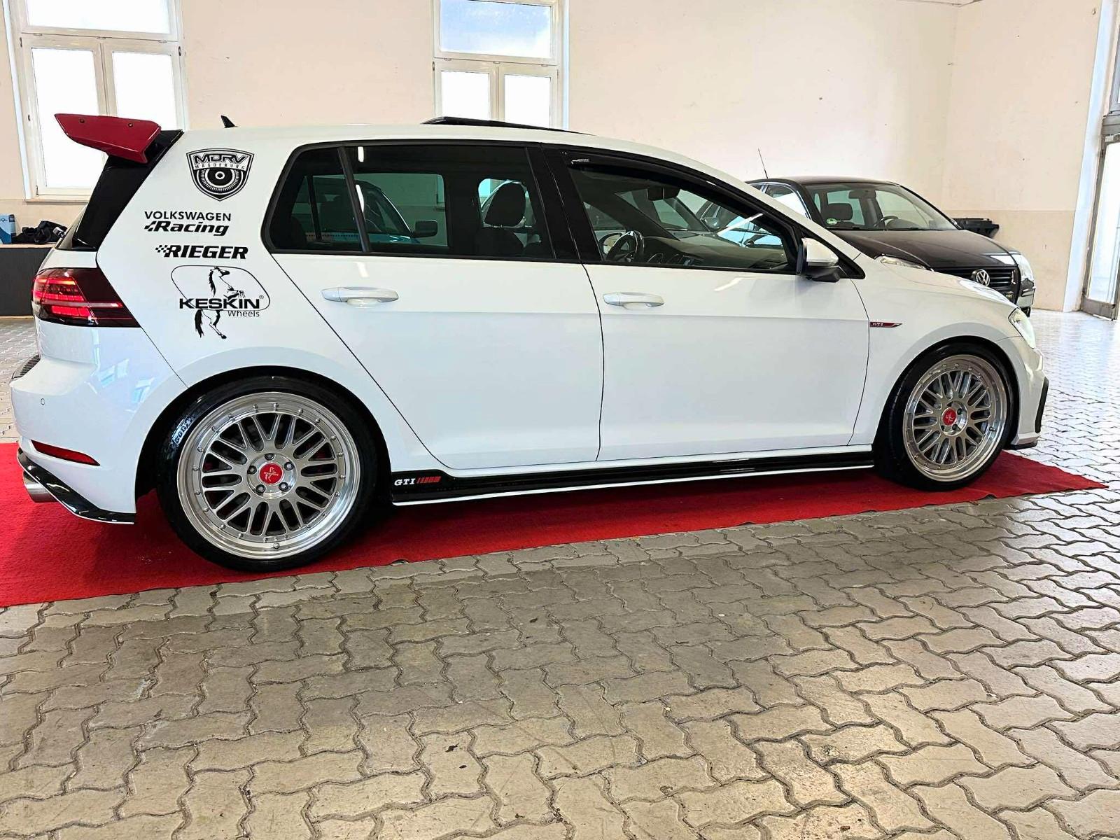 Volkswagen Golf GTI*PANO*1OF1*OTTINGER*LED*NAVI*VOLL