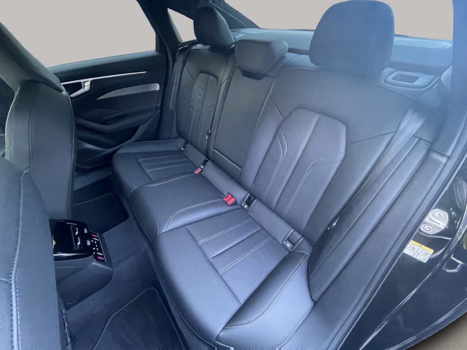 Audi A6 - Bild 18