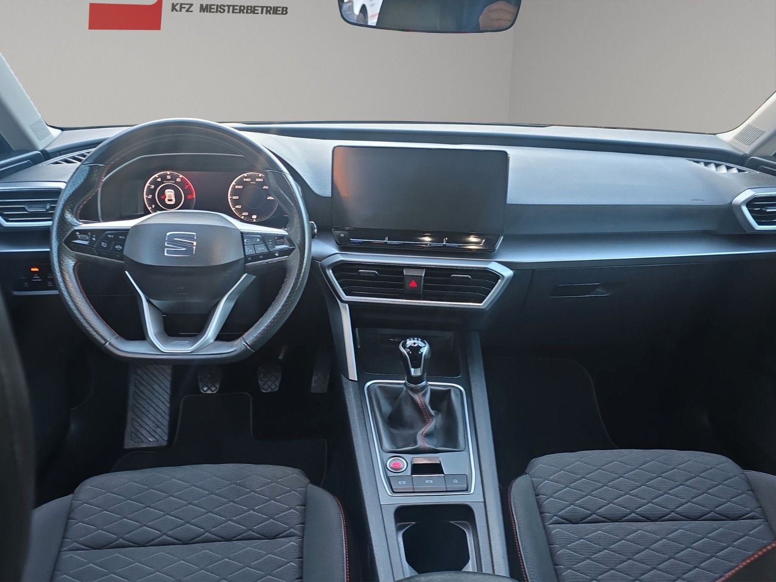 Fahrzeugabbildung SEAT Leon FR Sports LED+NAV+APP+ACC