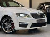 Skoda Octavia Combi RS 2.0l/Bi-Xenon/Alcantara/Navi/BT - Skoda Octavia mit Benzin-Antrieb: Allradantrieb, Kombi, 2.0